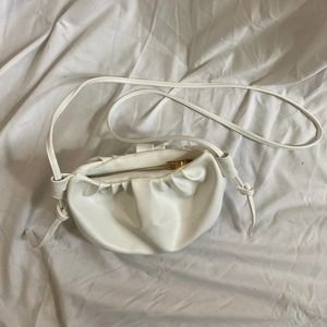 white nastygal crossbody bag